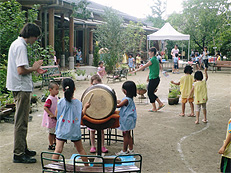 Luke先生は、行事や普段の生活でも仲間入り!